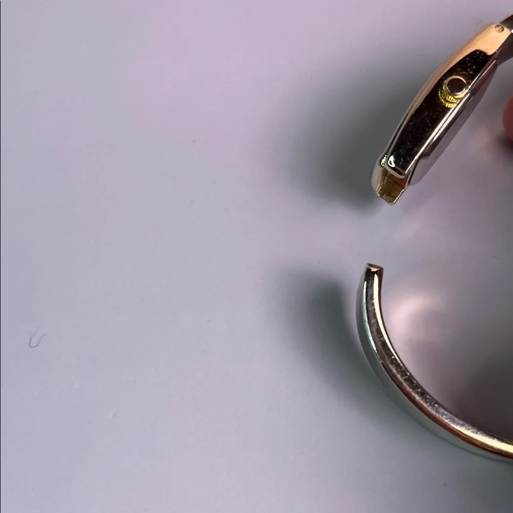 Decade Women's bracelet watch Not tested